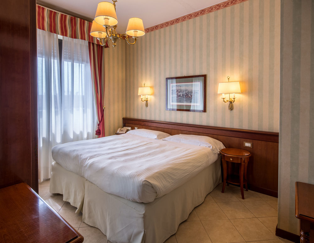 Unaway Hotel & Residence Linea Uno Milano Exteriér fotografie